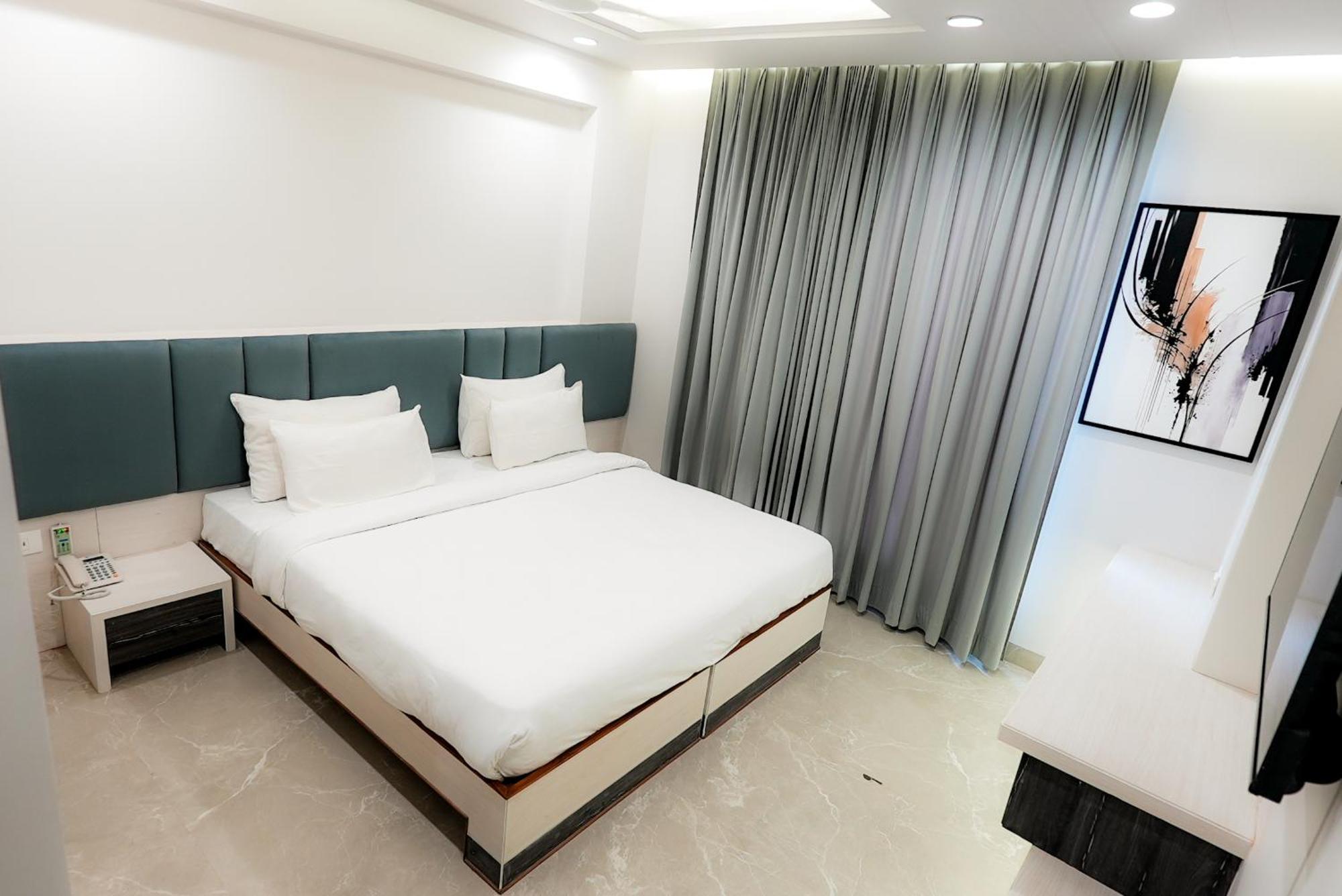 Hotel Elinor By Dazzling Hotels & Resorts Agra  Exterior photo