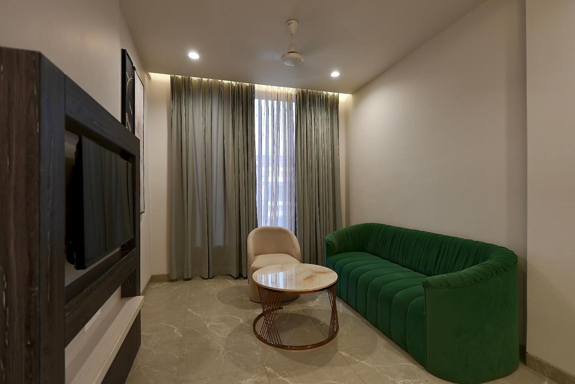 Hotel Elinor By Dazzling Hotels & Resorts Agra  Exterior photo