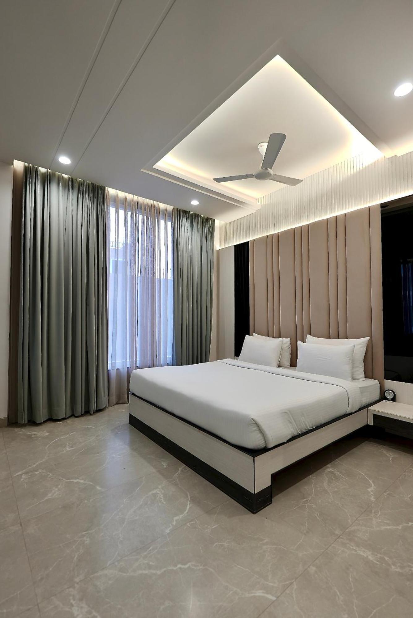 Hotel Elinor By Dazzling Hotels & Resorts Agra  Exterior photo
