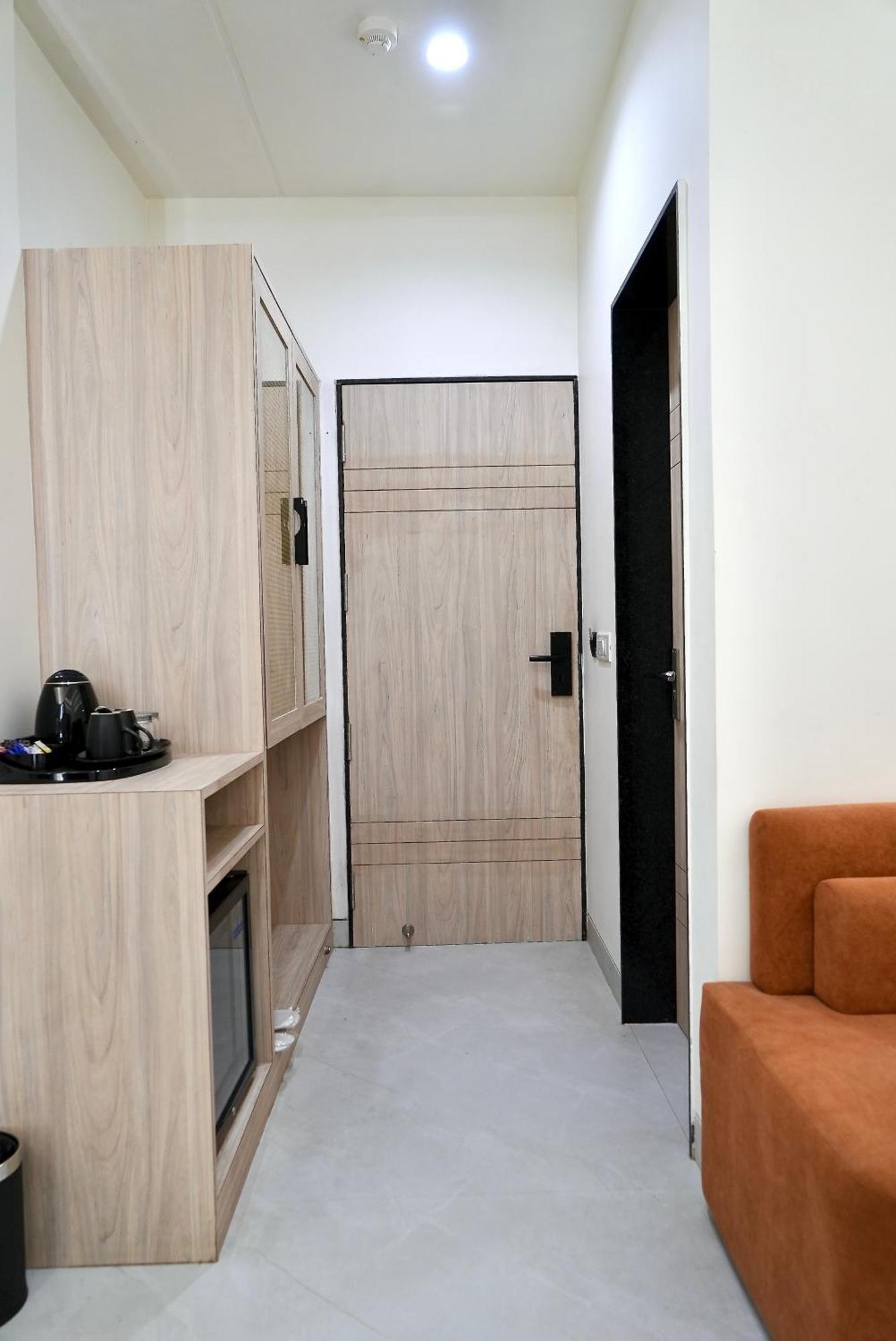 Hotel Elinor By Dazzling Hotels & Resorts Agra  Exterior photo